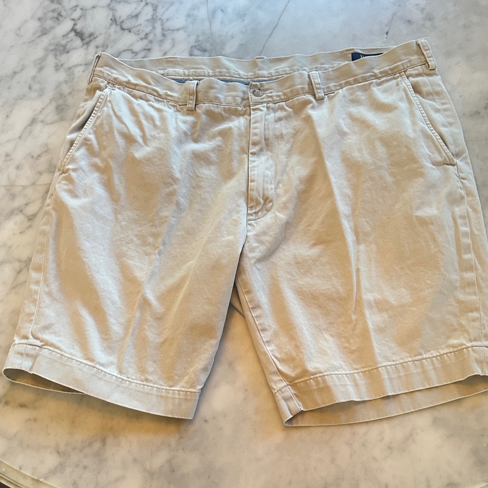 Polo Ralph Lauren Khaki Shorts. 9"